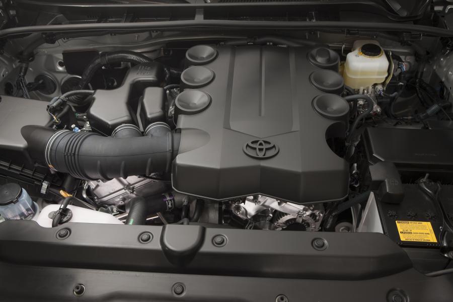  Toyota 4Runner Trail 2010 года  (фото 2 из 66)